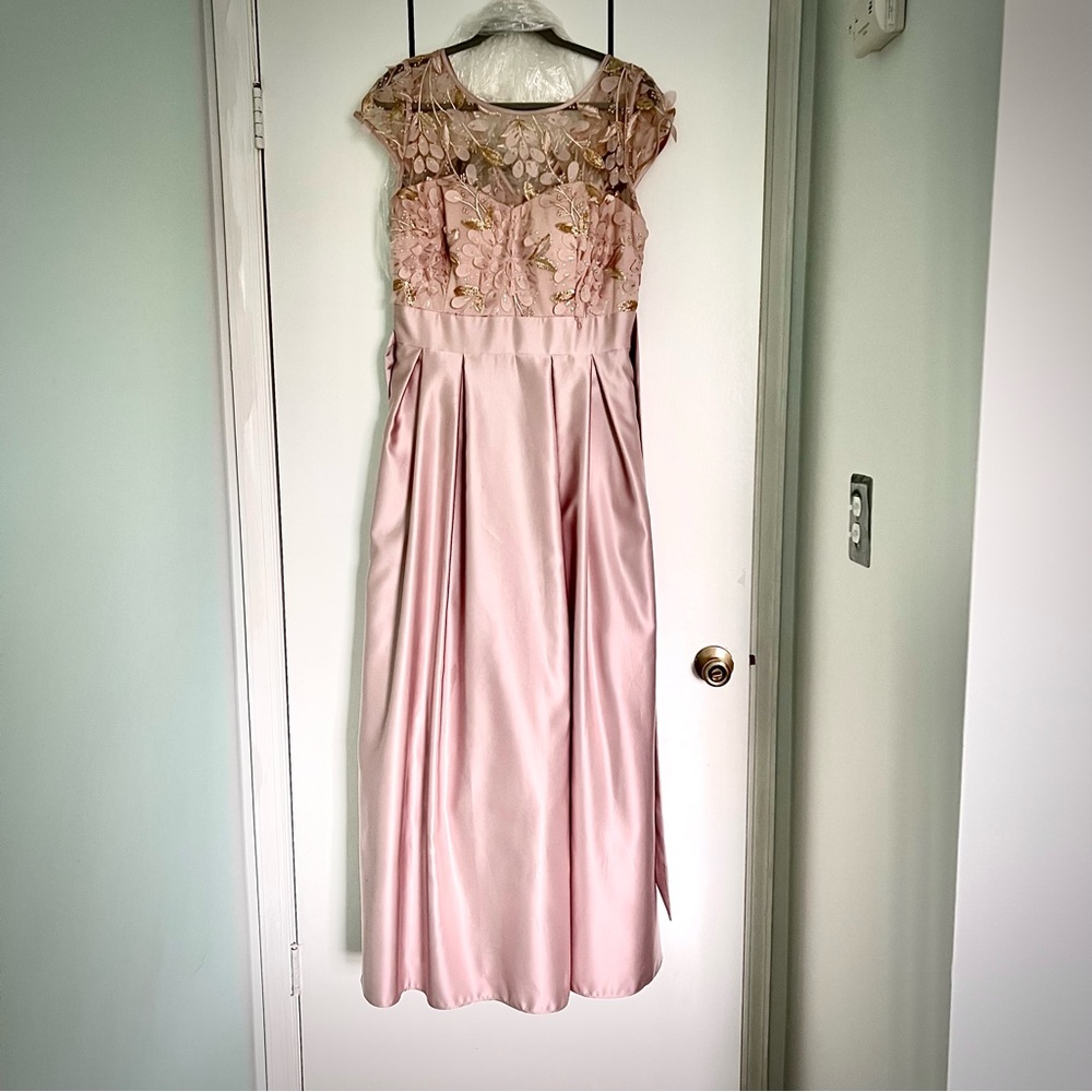 Xscape 3D Flower Bodice Satin Ballgown size 12 mother of the bride groom dress